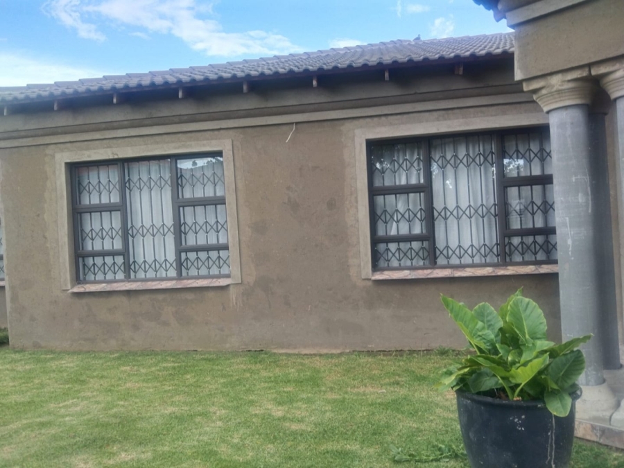 5 Bedroom Property for Sale in Kestell Free State